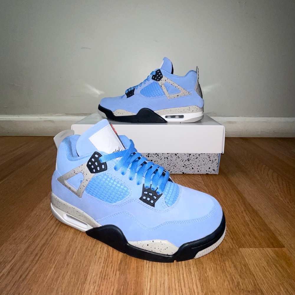 Jordan 4 University Blue